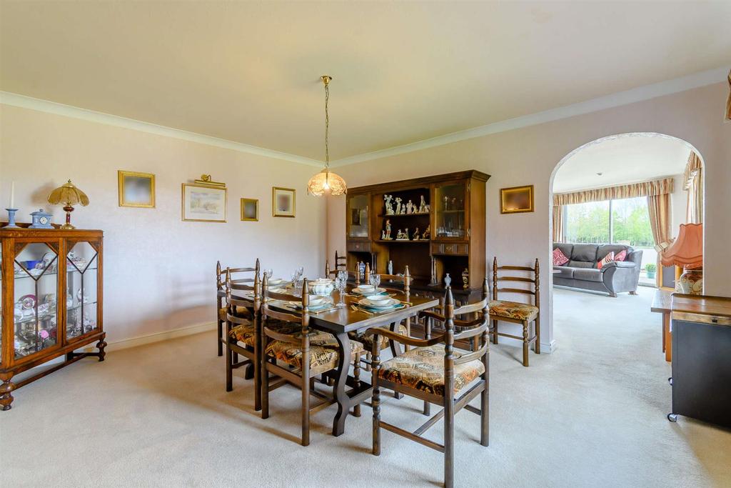 8460511-interior10-800.jpg