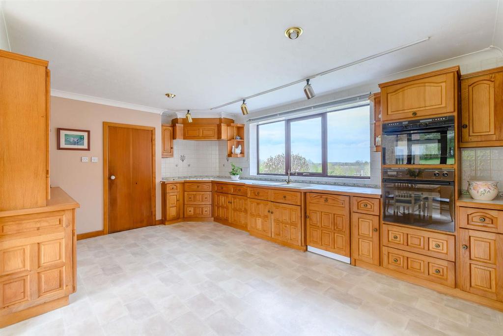 8460511-interior24-800.jpg