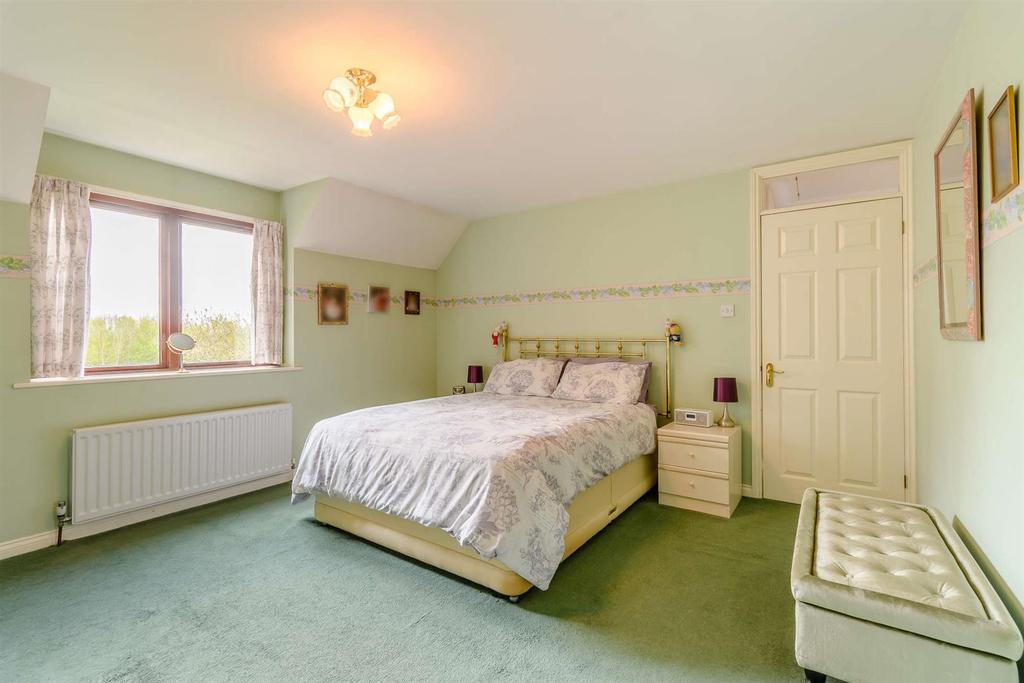 8460511-interior39-800.jpg