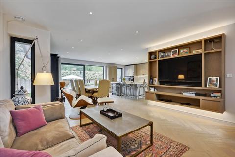 3 Grove End Lane, Esher, KT10 8JA