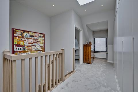 3 Grove End Lane, Esher, KT10 8JA