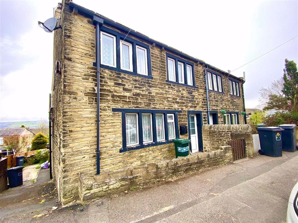 Gillroyd Lane, Linthwaite, Huddersfield, HD7 2 bed terraced house for