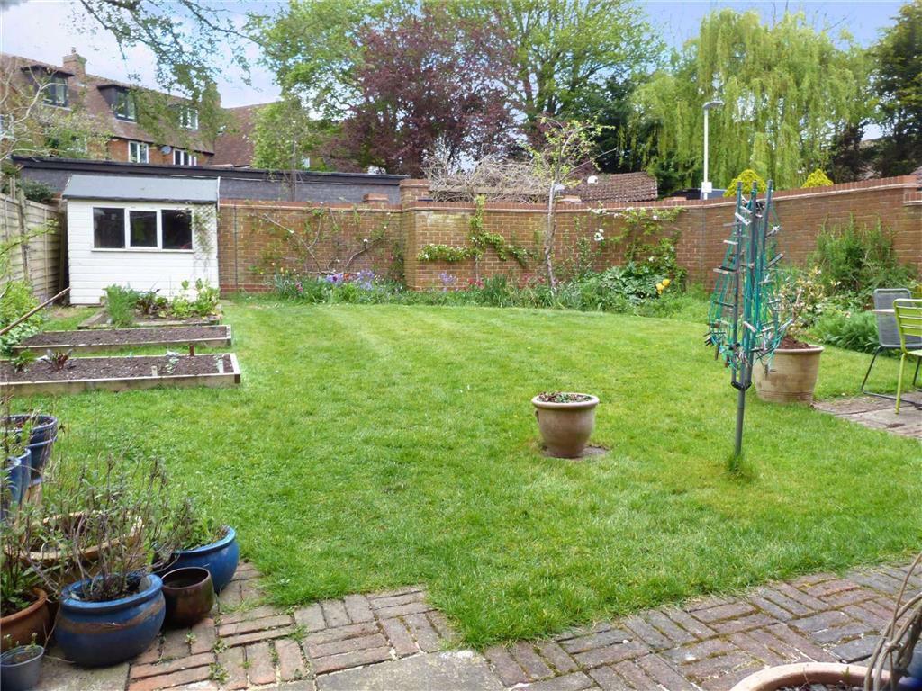 Gresley Close, Welwyn Garden City 4 bed detached house £725,000