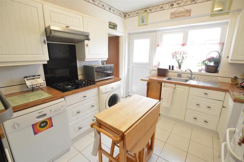 15 Silver Terrace, Burry Port, SA16 0NA
