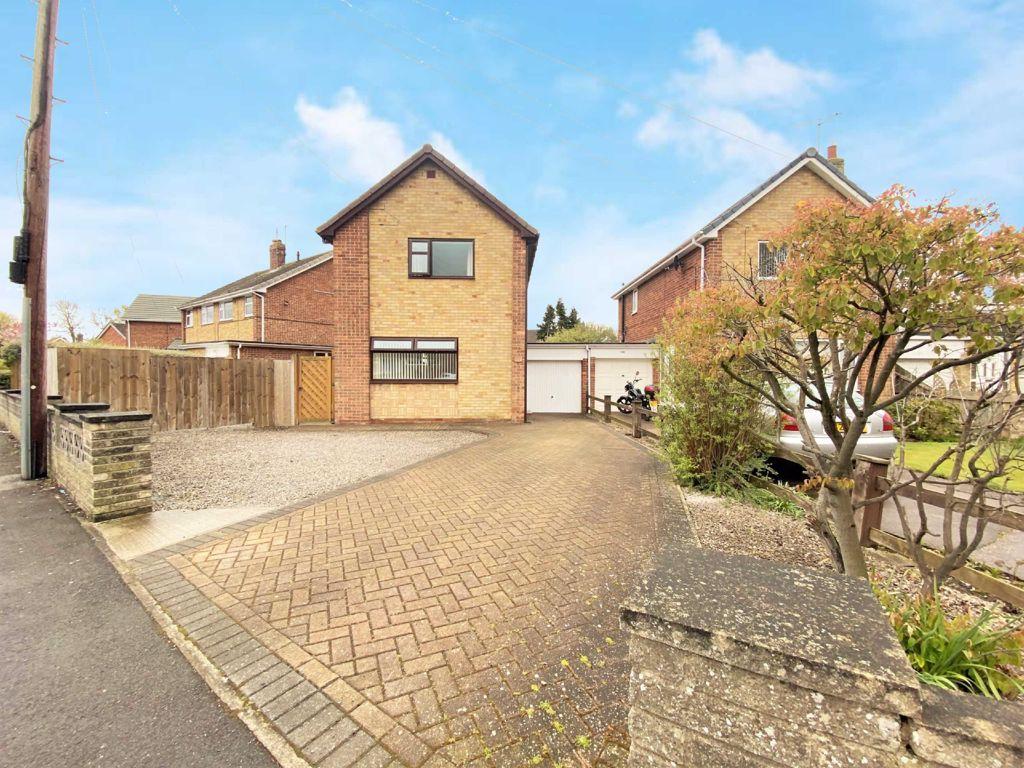 Lowfield Road, Beverley 3 bed detached house £230,000