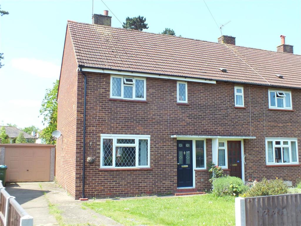 Beech Close, Hersham, Walton on Thames 2 bed semidetached house £