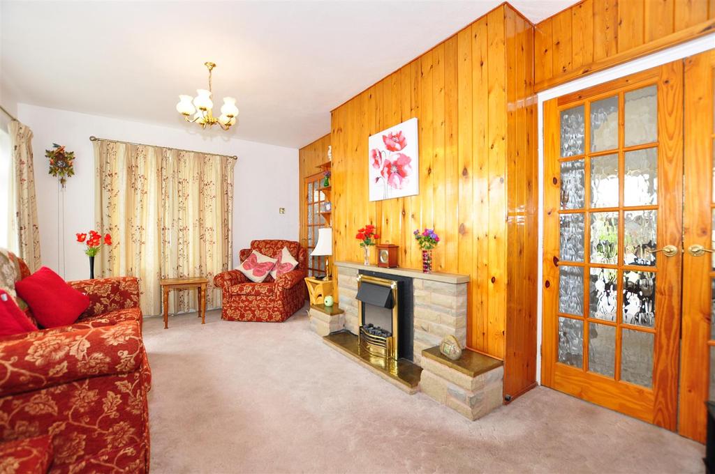 Greenbush Drive, Halesowen 3 bed semidetached house £230,000