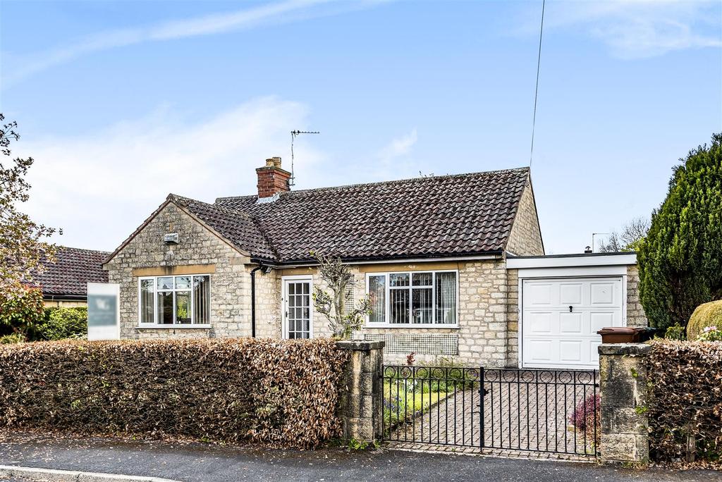 8, Withington Road, Helmsley, York... 2 bed detached bungalow £350,000