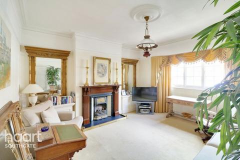 81a Woodberry Avenue, London, N21 3LG