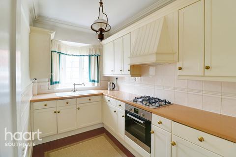 81a Woodberry Avenue, London, N21 3LG