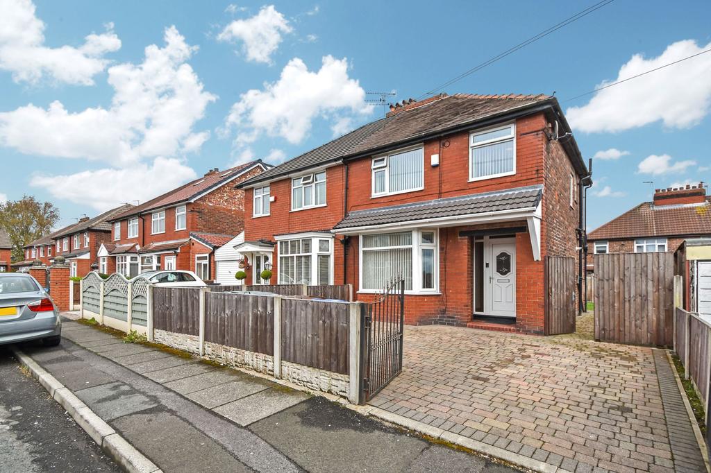 Parkville Road, Prestwich, M25 3 bed semidetached house £260,000