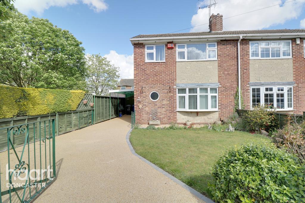 Dart Grove, Auckley, Doncaster 3 bed semidetached house £160,000