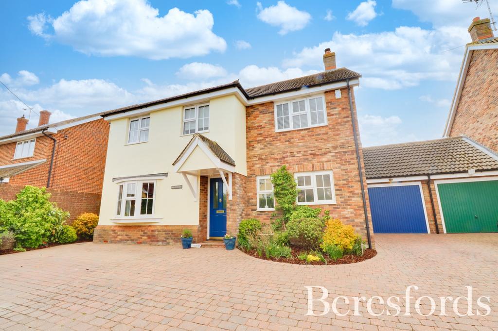 Loves Green, Highwood, Chelmsford, Essex, CM1 4 bed link detached house