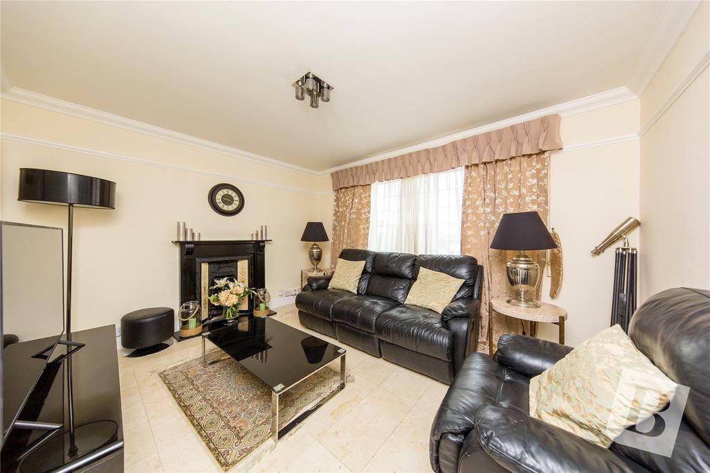Windsor Road, Gravesend, DA12 5 bed detached house £950,000