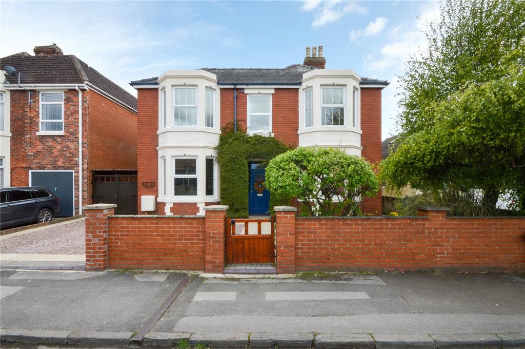 Morrison Street, Rodbourne, Swindon, SN2 4 bed detached house £450,000