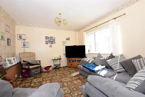 8 Brecon Square, Newington, Ramsgate, CT12 6NS