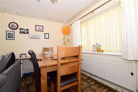 8 Brecon Square, Newington, Ramsgate, CT12 6NS