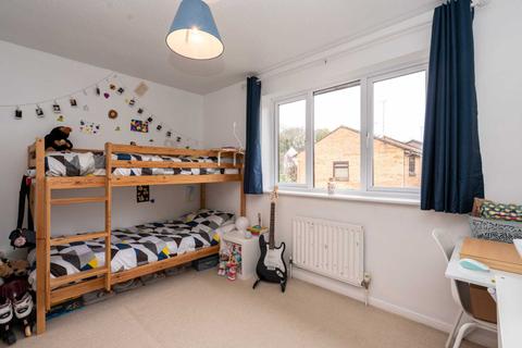 1 Birch Leys, Hemel Hempstead, HP2 7SA