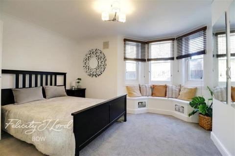 1 bedroom flat to rent, Tredegar Road, E3