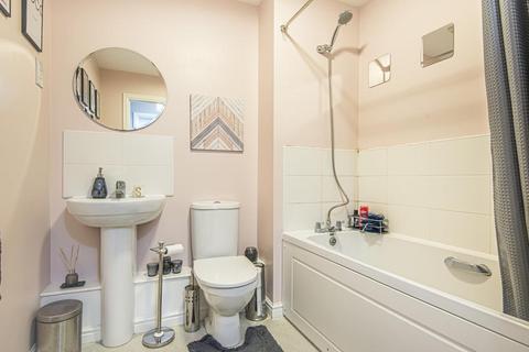 2 bedroom apartment to rent, Desborough Crescent,  East Oxford,  OX4