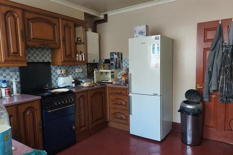52 Alltygrug Road, Ystalyfera, Swansea, SA9 2AQ
