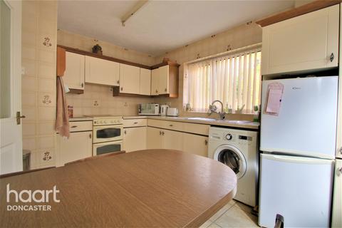 39 Cleveland Road, Armthorpe, Doncaster, DN3 3DU