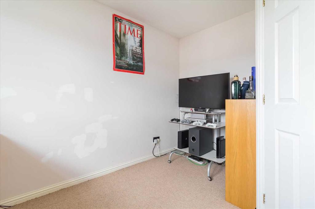 Bedroom Four (2)