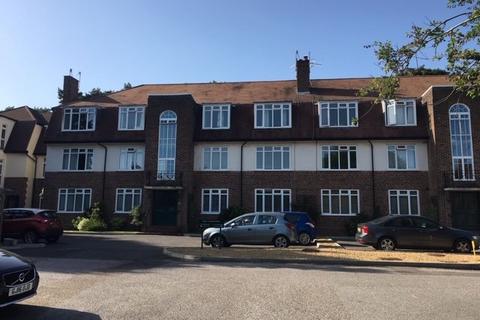 2 bedroom apartment to rent, Doran Drive, Redhill
