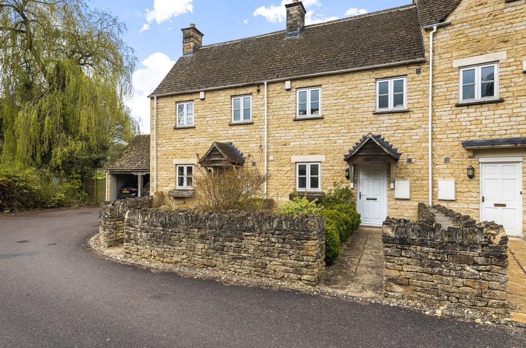 Avening, Tetbury, GL8 3 bed terraced house £330,000