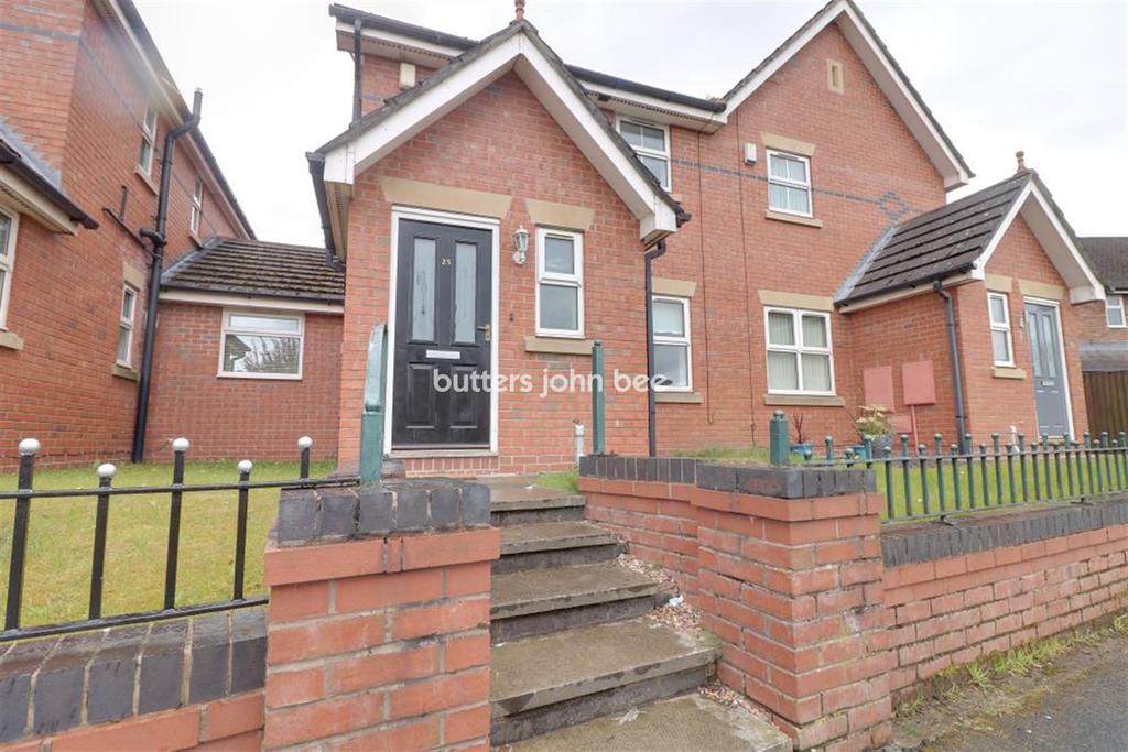 Rockwood Avenue, Crewe 3 bed terraced house £700 pcm (£162 pw)