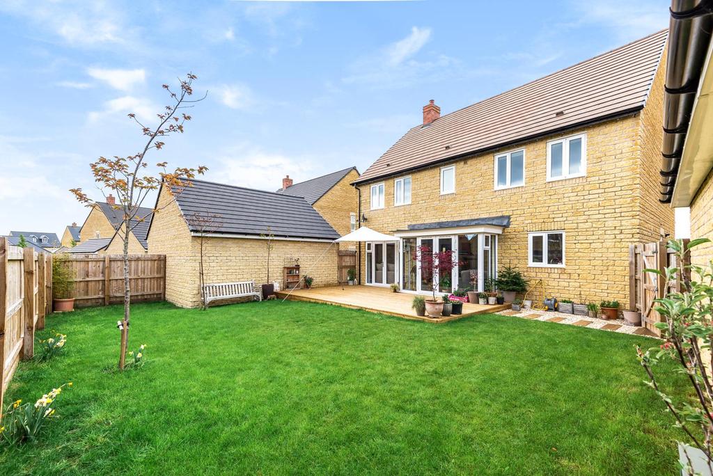 New Photo - Rear Garden