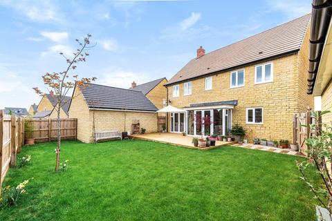 17 Blush Crescent, Carterton, OX18 1DA
