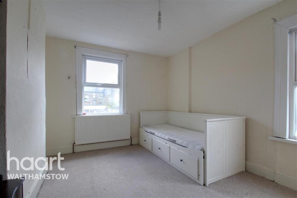 Hoe Street, Walthamstow 1 bed flat £750 pcm (£173 pw)