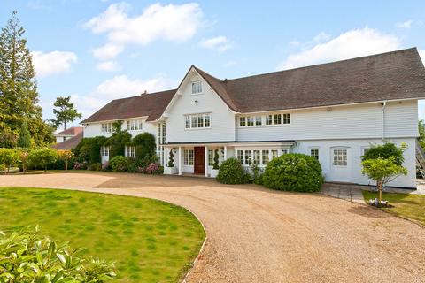 Carolina Ridgemount Road, Ascot, SL5 9RS