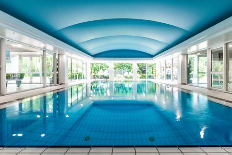 Carolina Ridgemount Road, Ascot, SL5 9RS