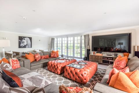 Carolina Ridgemount Road, Ascot, SL5 9RS