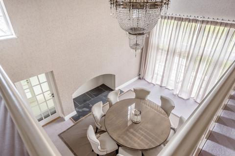 Carolina Ridgemount Road, Ascot, SL5 9RS