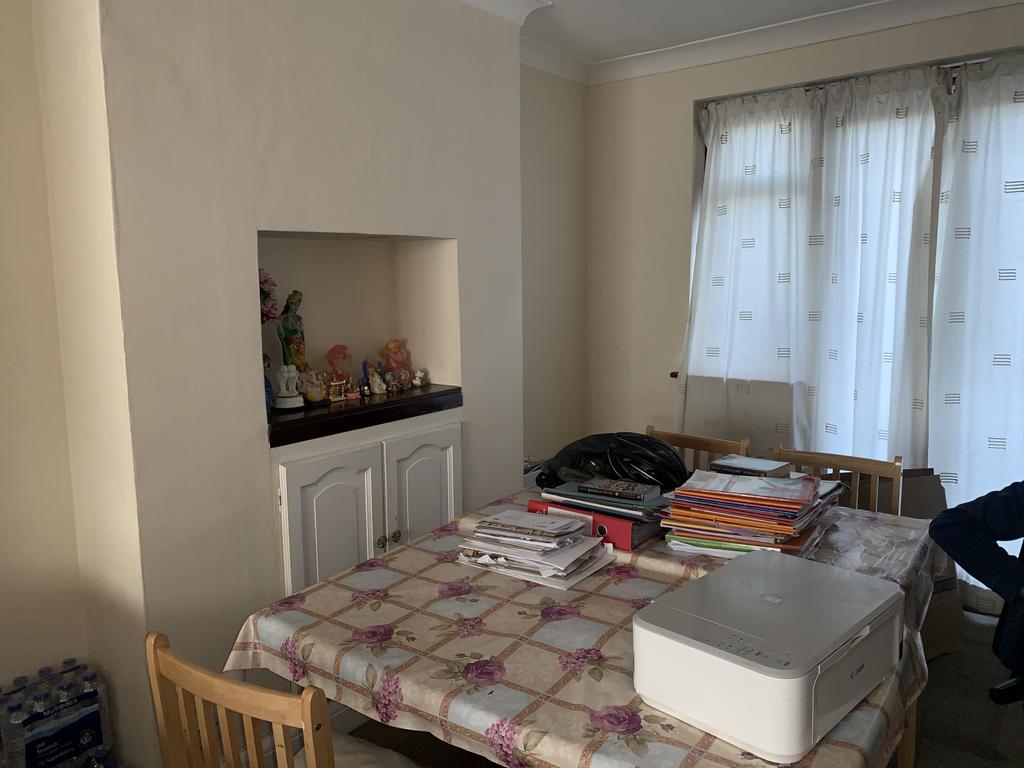 Waverley Road, HARROW, HA2 3 bed terraced house £1,650 pcm (£381 pw)