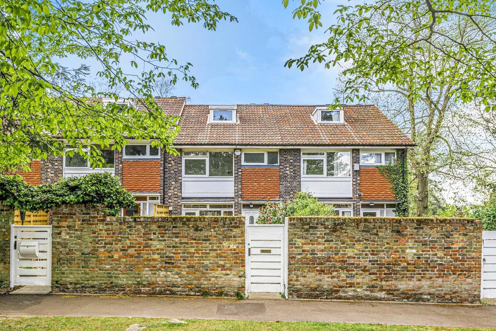 Crescent Wood Road, Sydenham 4 bed terraced house £900,000