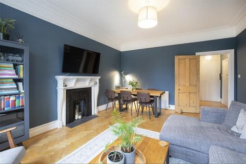 2 bedroom flat to rent, Lytton Grove, London