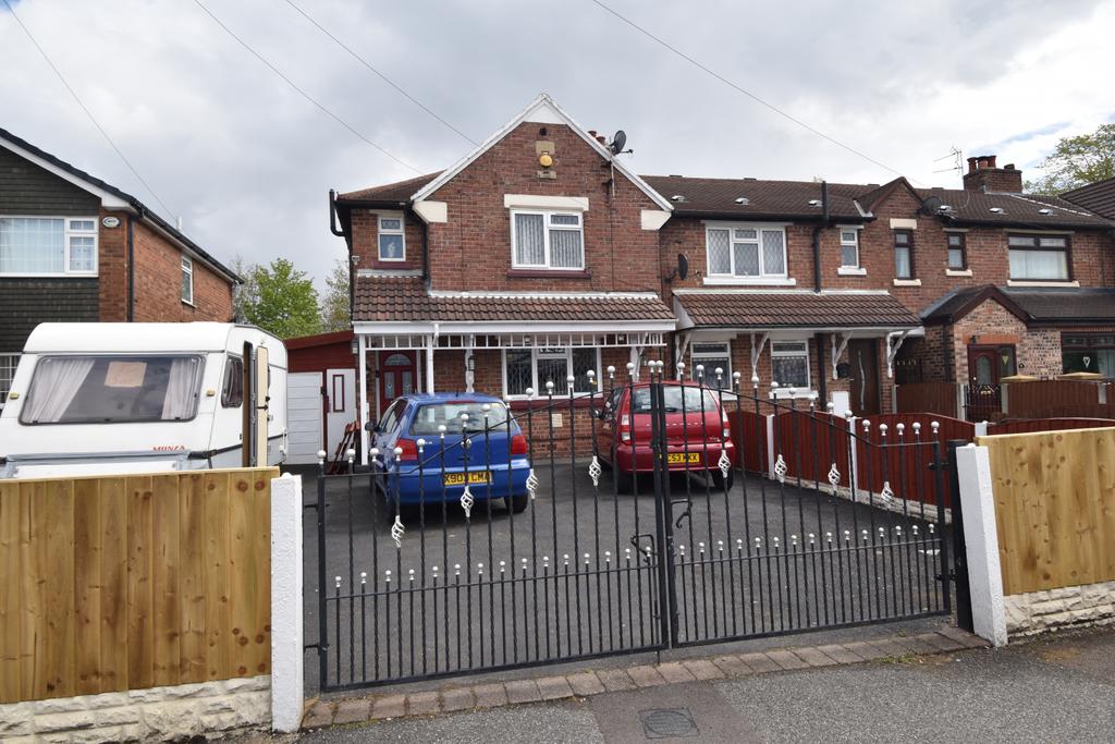 Moss Lane, Partington, M31 3 bed end of terrace house £180,000