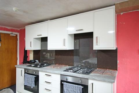 13 Park Grove, Shipley, BD18 4DR
