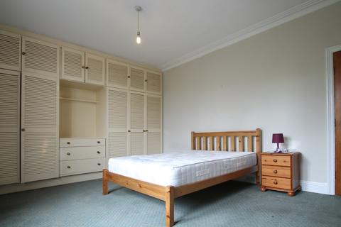 13 Park Grove, Shipley, BD18 4DR