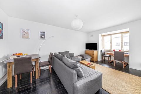 118 Sterling Gardens, London, SE14 6DZ