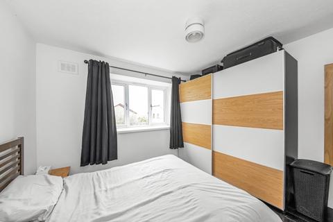 118 Sterling Gardens, London, SE14 6DZ