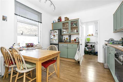 2 bedroom apartment to rent, Larden Road, London, W3
