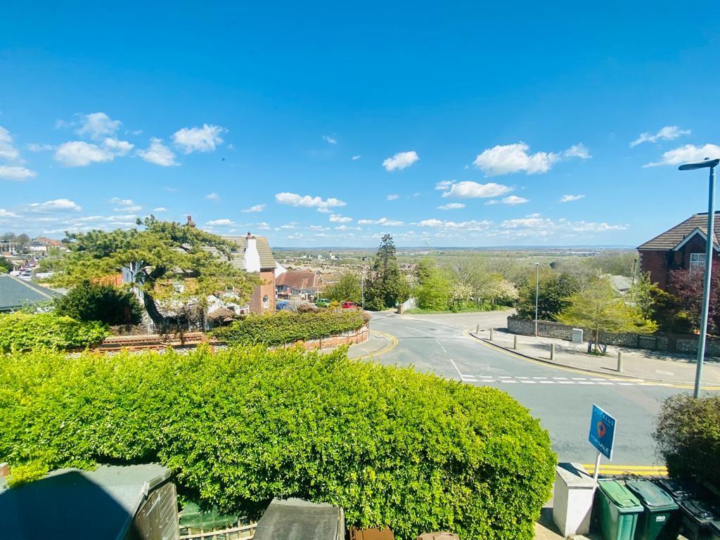 Mill Road, Eastbourne BN21 1 bed flat £159,950