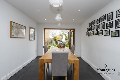 81 Lindsey Street, Epping, CM16 6RD