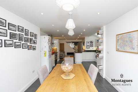 81 Lindsey Street, Epping, CM16 6RD