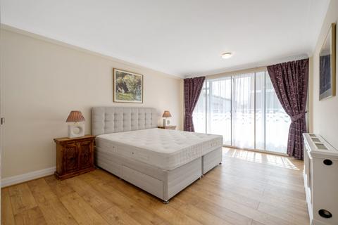 2 bedroom flat to rent, Royal Avenue, SW3